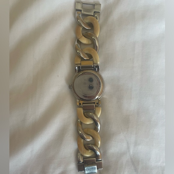 Michael Kors Women Watch - Picture 4 of 4